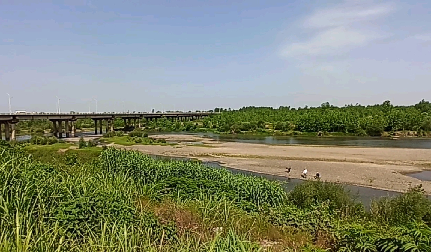 جلوگیری از تخریب پل سفید رود در آستانه اشرفیه