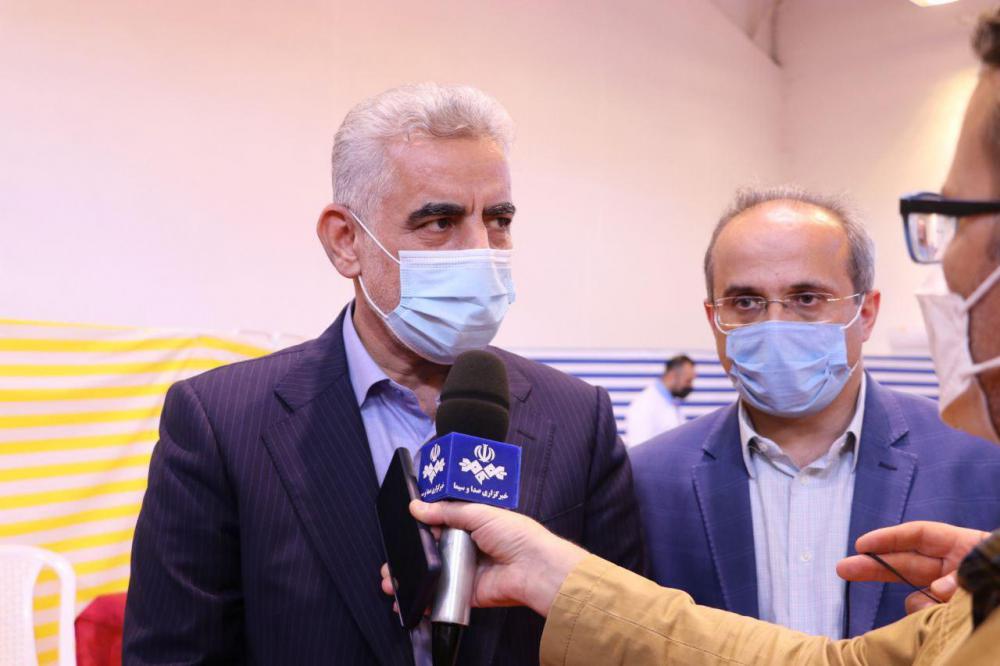 بازدید استاندار گیلان از مرکز واکسیناسیون شهید چمران و اورژانس اجتماعی بیمارستان حشمت رشت