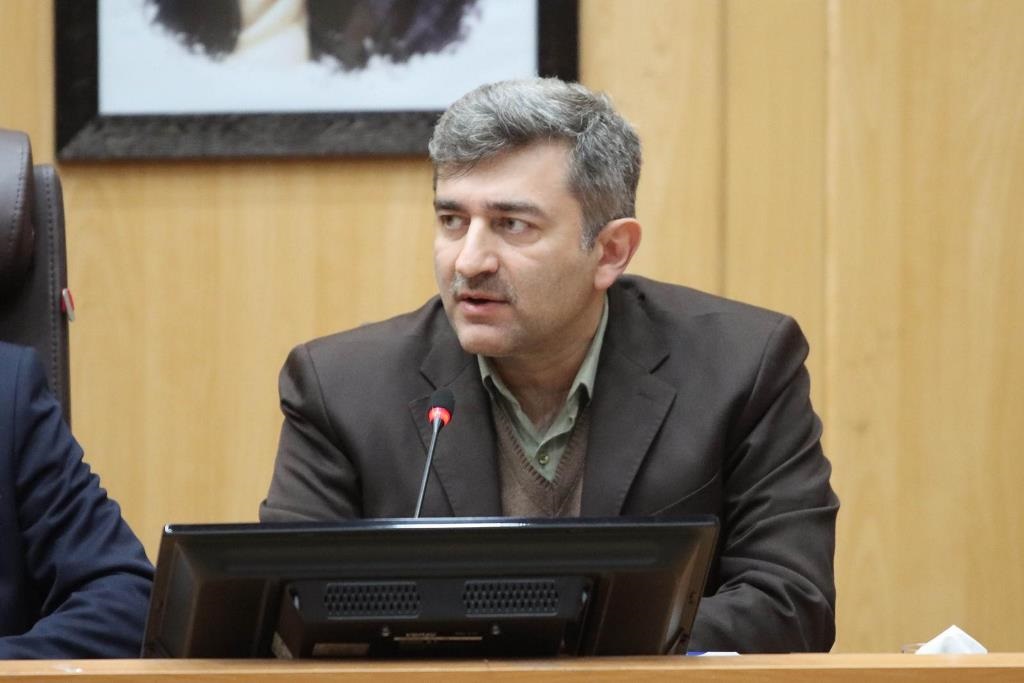 مدیریت مصرف برق از خود بدنه دولت آغاز شده است تعداد محدود كننده مصرف بر روی انشعابات مشتركین اداری به 530 عدد رسیده است