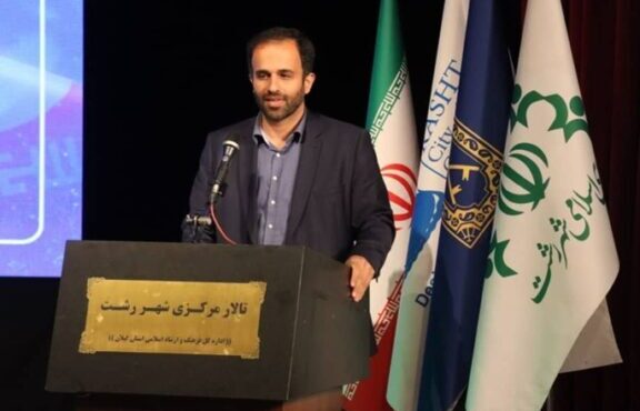 نصب تمثال ۲۴ سردار شهید دوران دفاع مقدس در ورودی شهر رشت