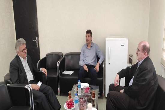 حضور رئیس دانشگاه علوم پزشکی گیلان و نماینده لنگرود در سازمان انتقال خون / اهدای خون مسئولان به مناسبت روز ملی اهدای خون