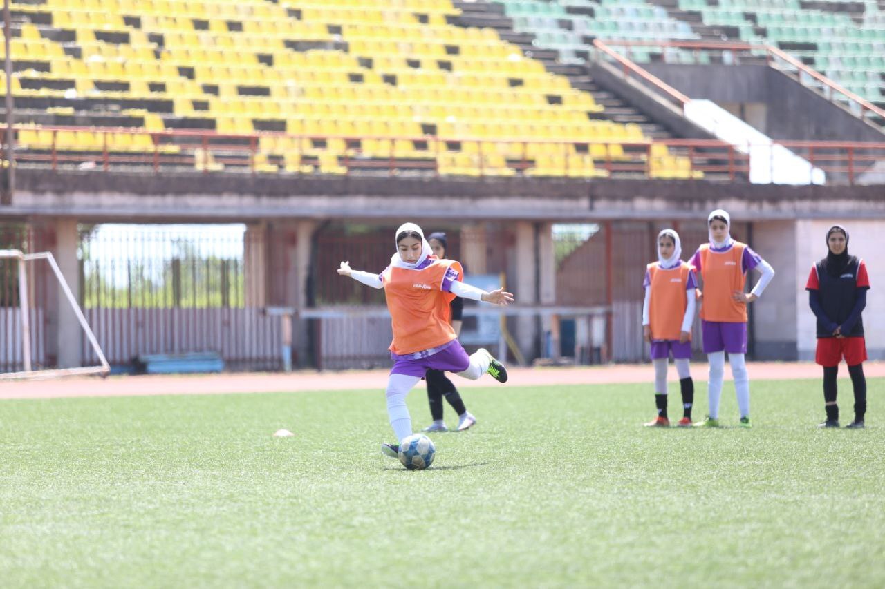 اردوی استعدادیابی فوتبال دختران نوجوان در رشت