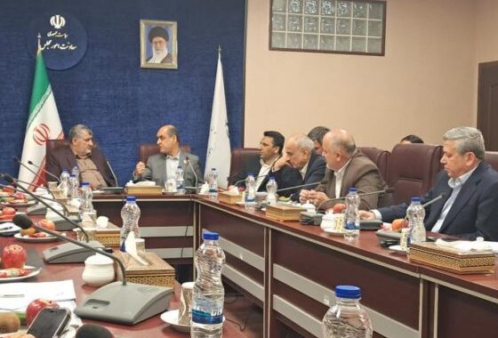 تداوم پیگیری های استاندار گیلان برای جبران خسارات بازاریان رشت/ لزوم ایفای نقش مسئولیت اجتماعی از سوی شرکت های بیمه